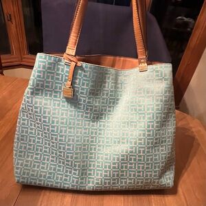 Tommy Hilfiger Tote Bag